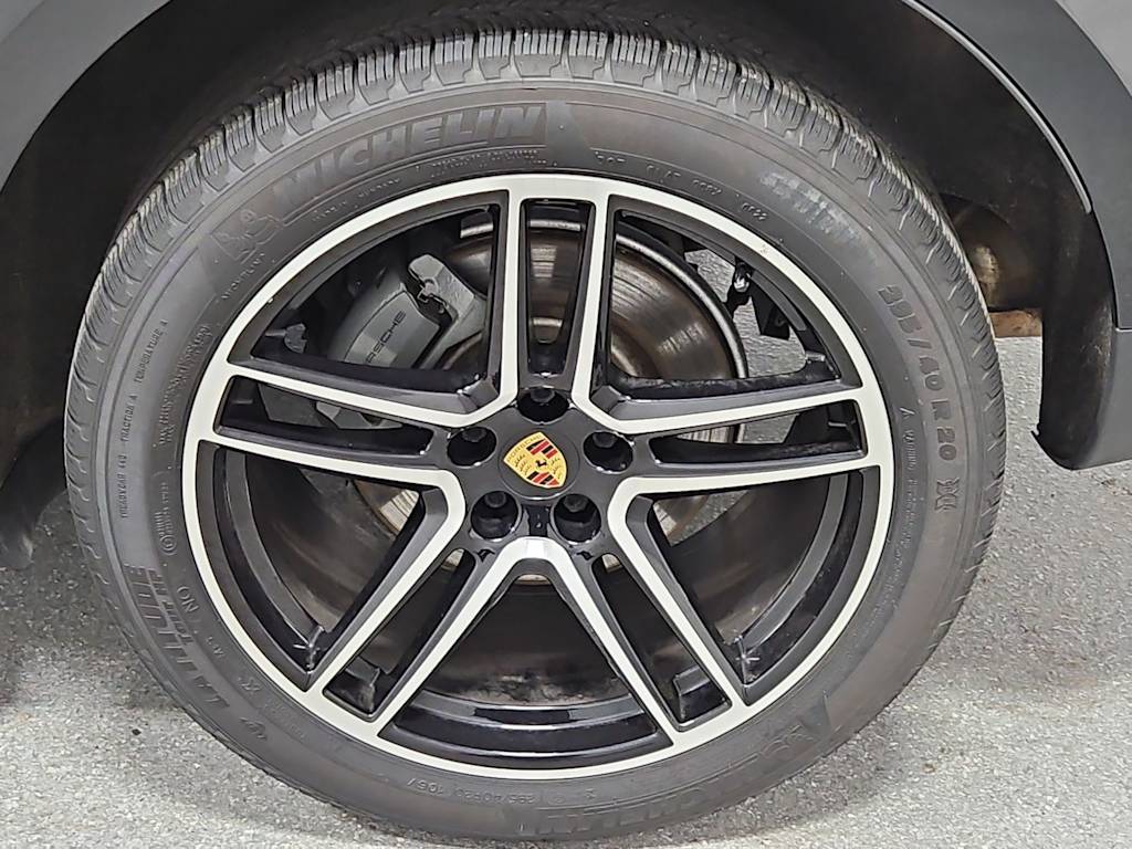 Thumbnail: 2020 Porsche Macan - 7