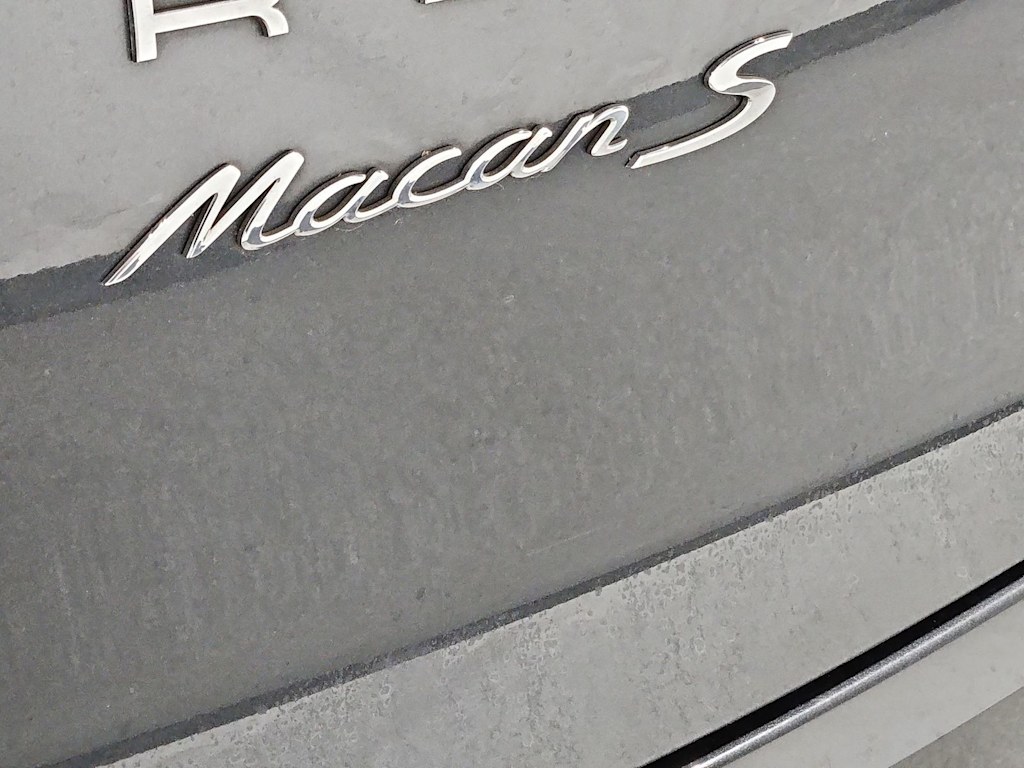 Thumbnail: 2017 Porsche Macan - 26