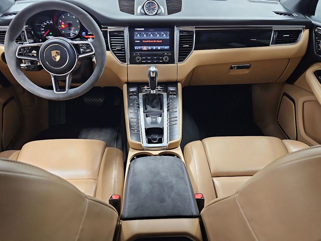 Thumbnail: 2017 Porsche Macan - 10