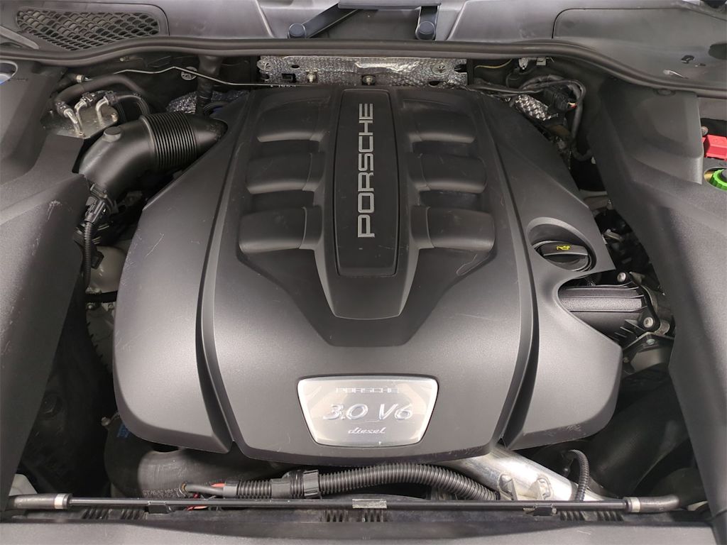 Thumbnail: 2015 Porsche Cayenne - 17