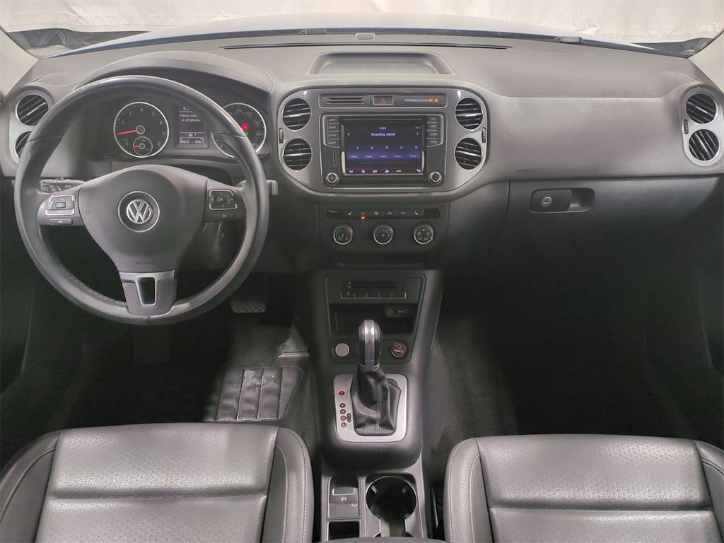 Thumbnail: 2017 Volkswagen Tiguan - 10