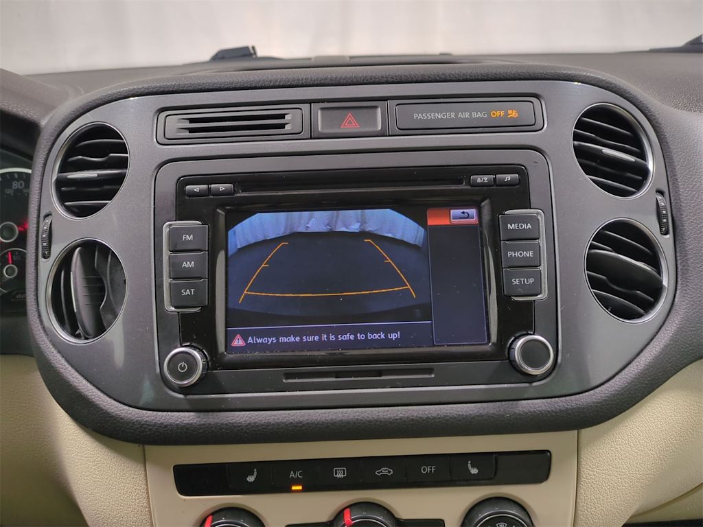 Thumbnail: 2015 Volkswagen Tiguan - 33
