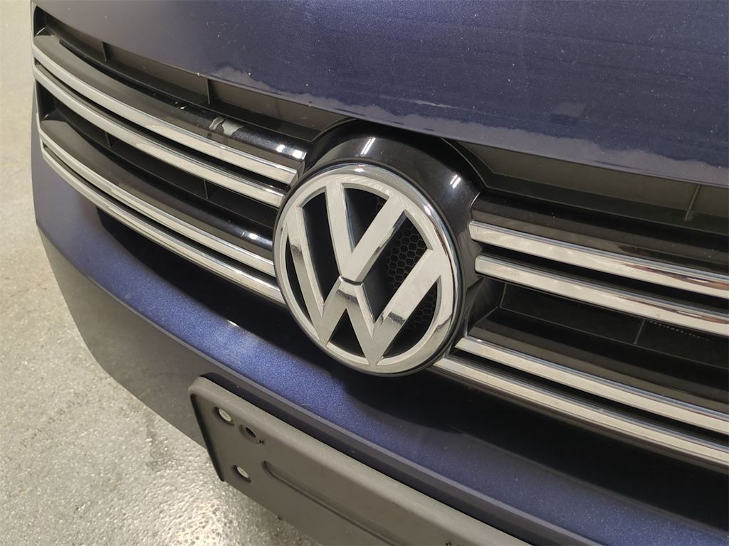 Thumbnail: 2015 Volkswagen Tiguan - 25