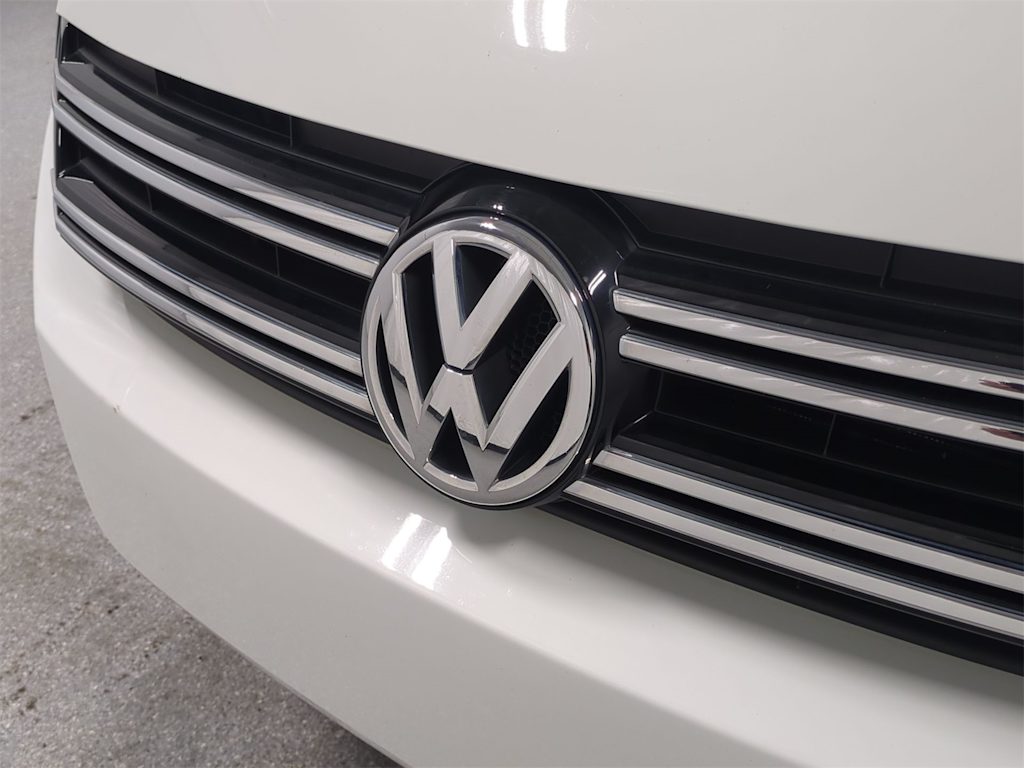 Thumbnail: 2017 Volkswagen Tiguan - 7
