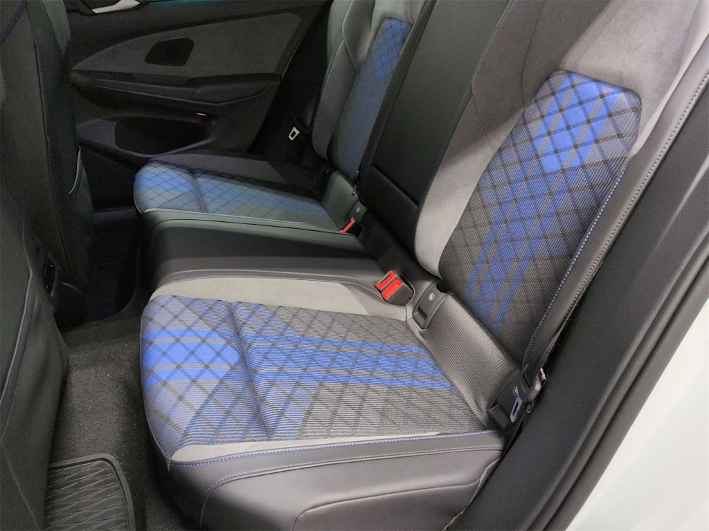 Thumbnail: 2025 Volkswagen Golf - 28