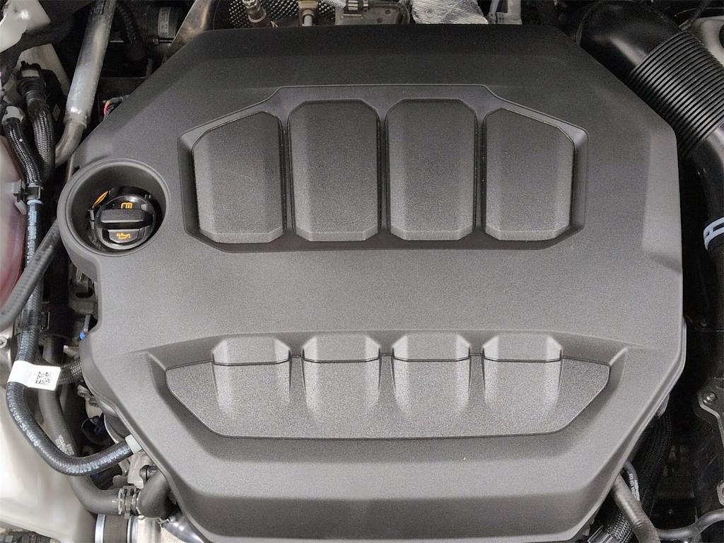 Thumbnail: 2025 Volkswagen Golf - 9