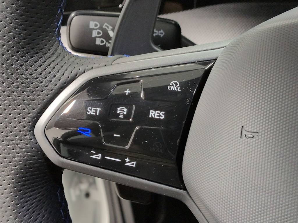 Thumbnail: 2025 Volkswagen Golf - 30