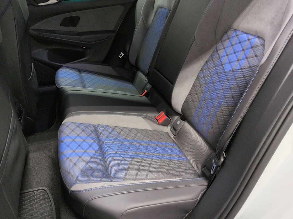 Thumbnail: 2025 Volkswagen Golf - 28