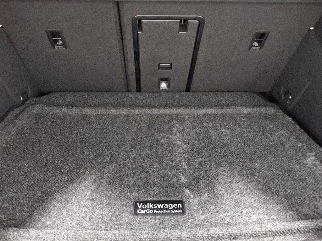 Thumbnail: 2025 Volkswagen Golf - 18