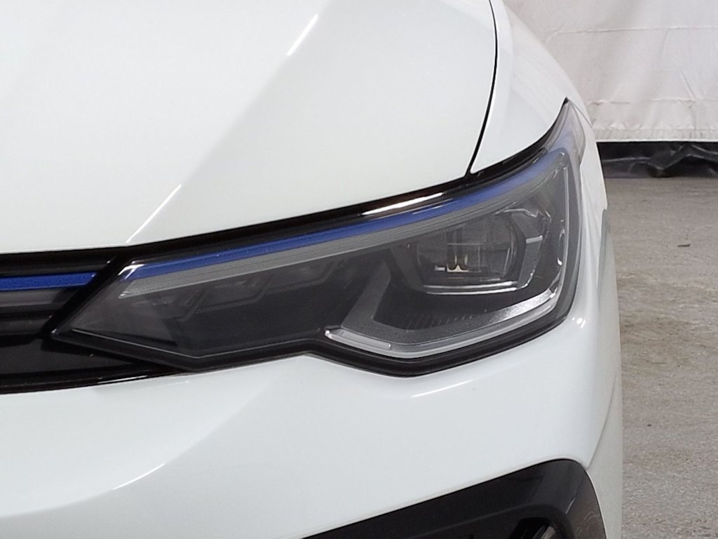 Thumbnail: 2025 Volkswagen Golf - 25