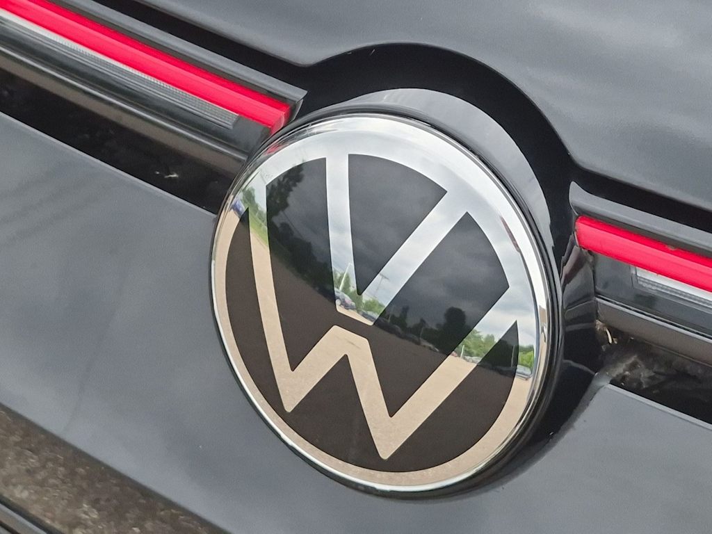 Thumbnail: 2024 Volkswagen Golf - 8