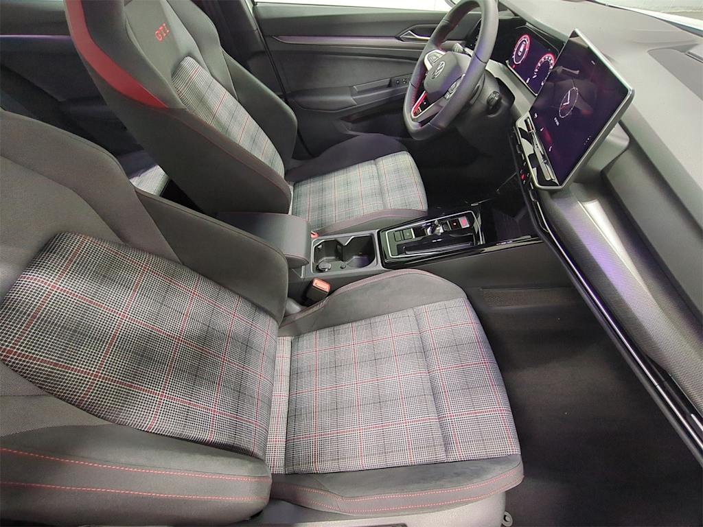 Thumbnail: 2025 Volkswagen Golf - 29