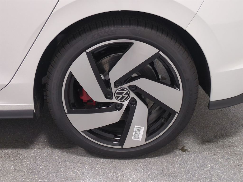 Thumbnail: 2025 Volkswagen Golf - 7