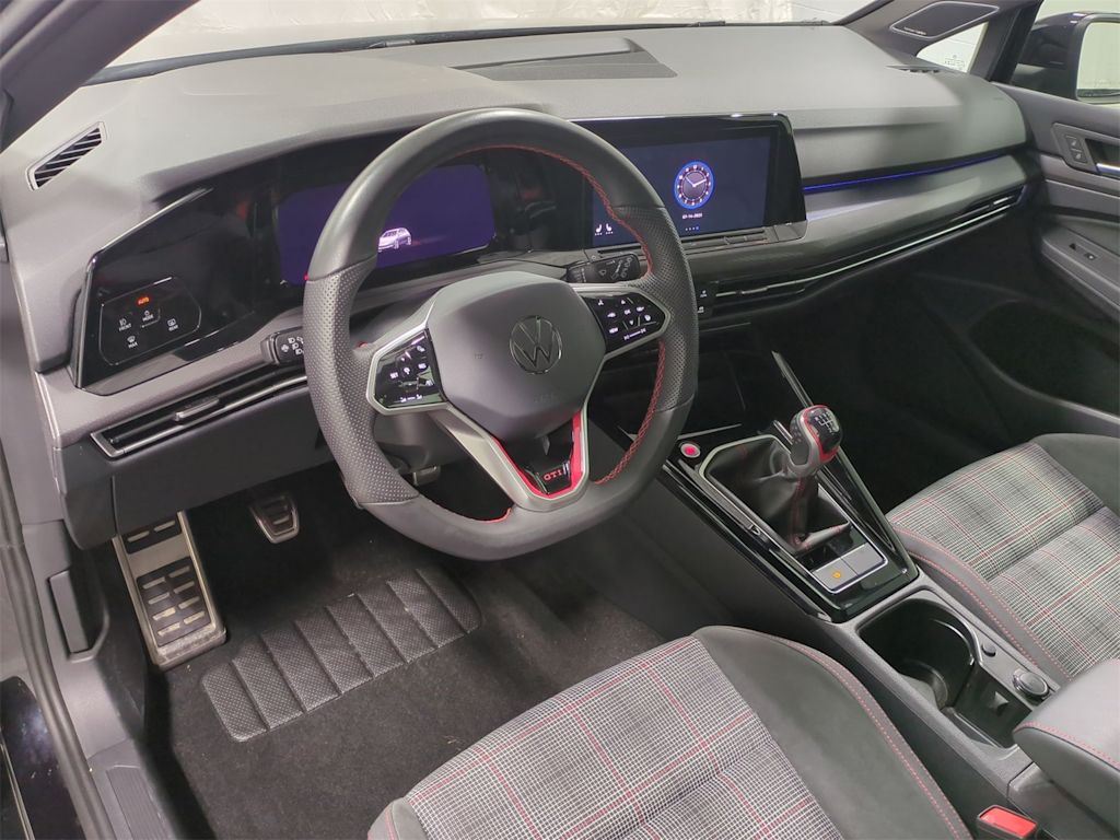 Thumbnail: 2024 Volkswagen Golf - 2