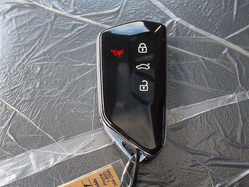 Thumbnail: 2026 Volkswagen Golf - 17