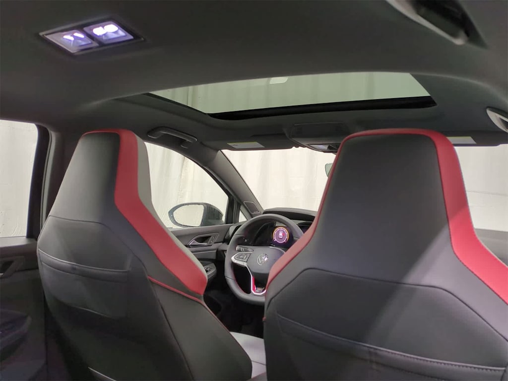Thumbnail: 2025 Volkswagen Golf - 27