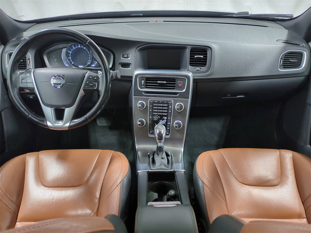 Thumbnail: 2015 Volvo S60 - 10
