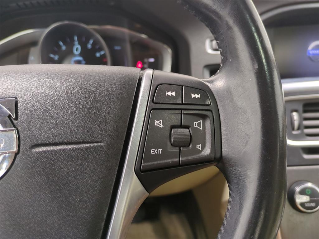 2015 Volvo S60 T5 33