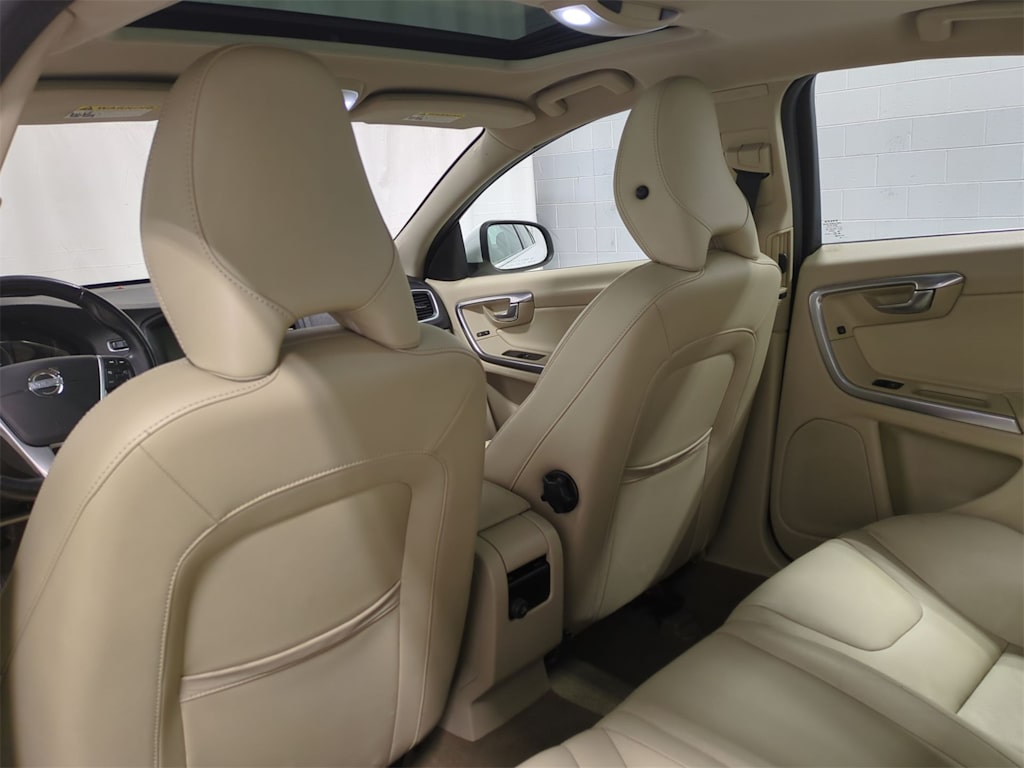 2015 Volvo S60 T5 13