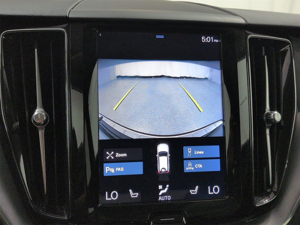 Thumbnail: 2020 Volvo XC60 - 36