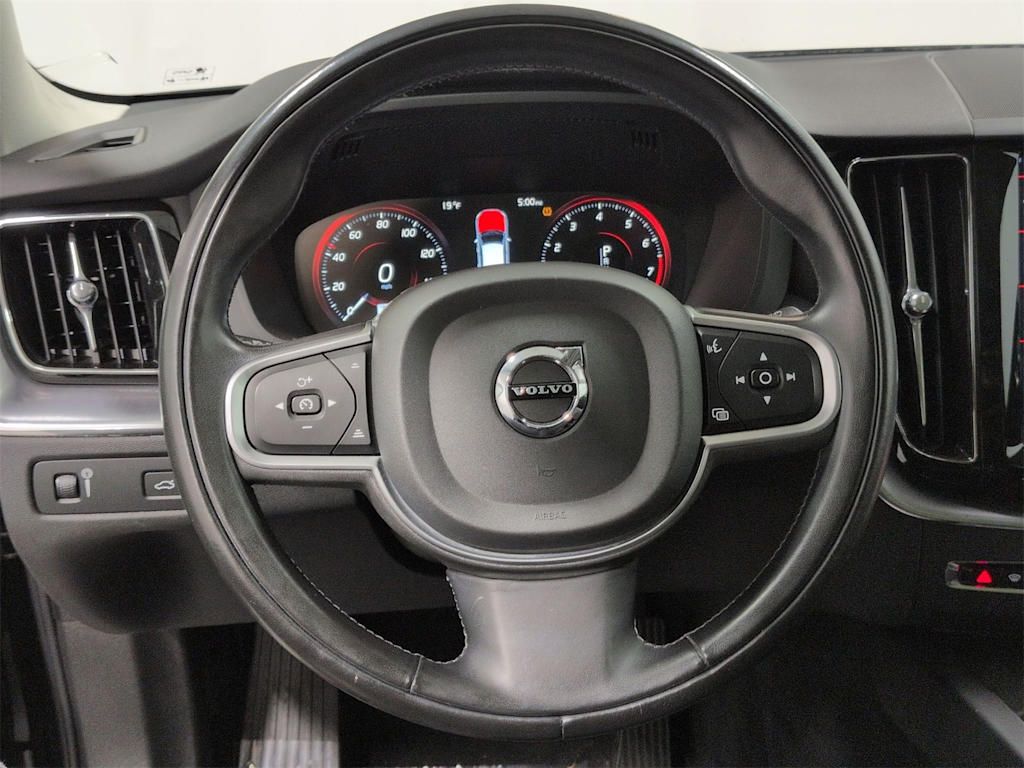 Thumbnail: 2020 Volvo XC60 - 14