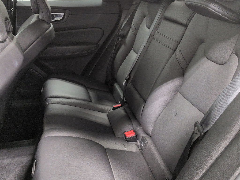 Thumbnail: 2020 Volvo XC60 - 13