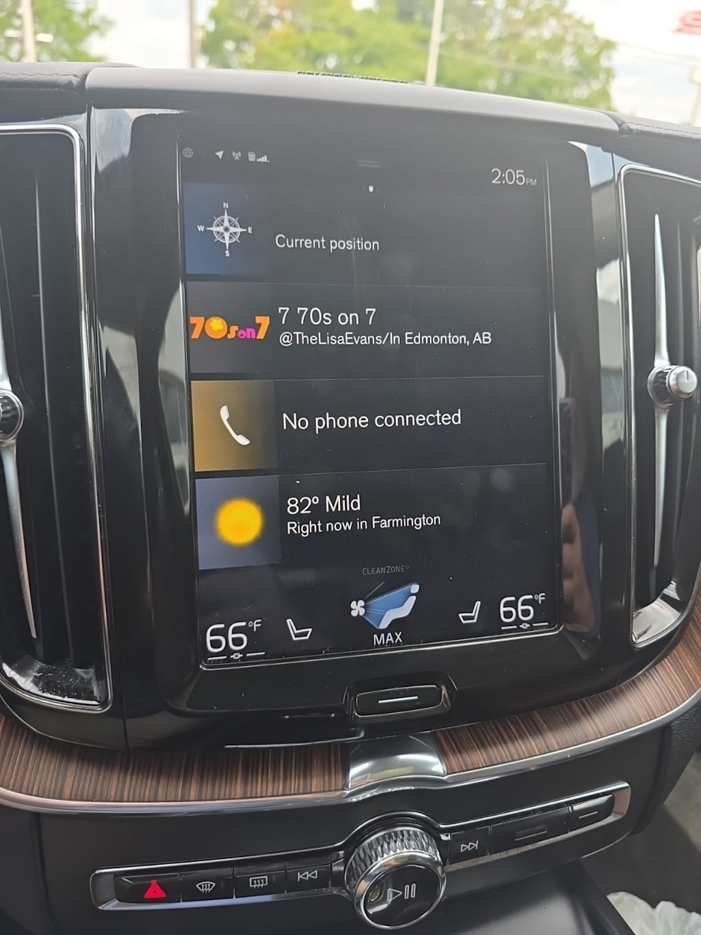 Thumbnail: 2020 Volvo XC60 - 8