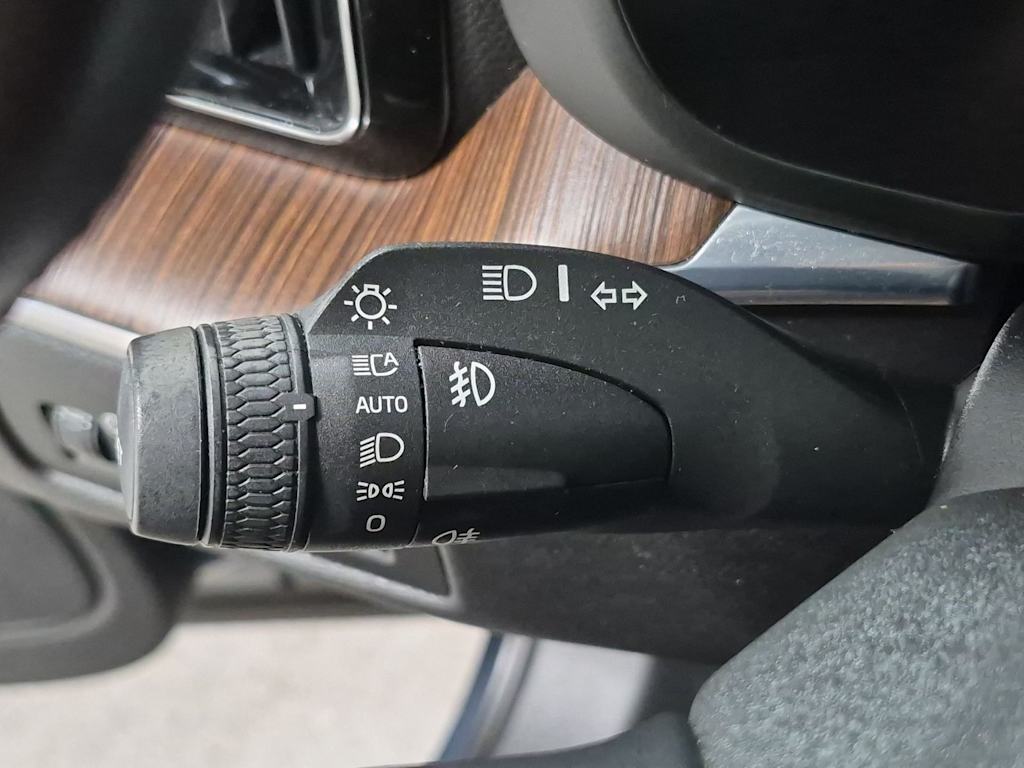 Thumbnail: 2020 Volvo XC60 - 35