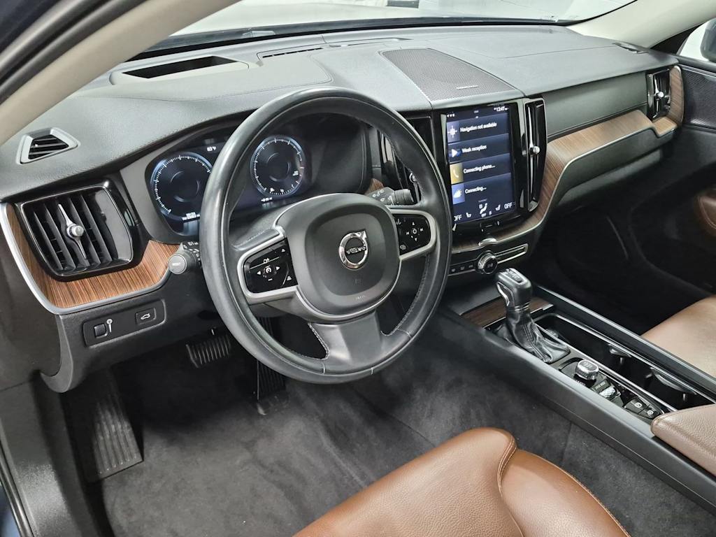 Thumbnail: 2020 Volvo XC60 - 2