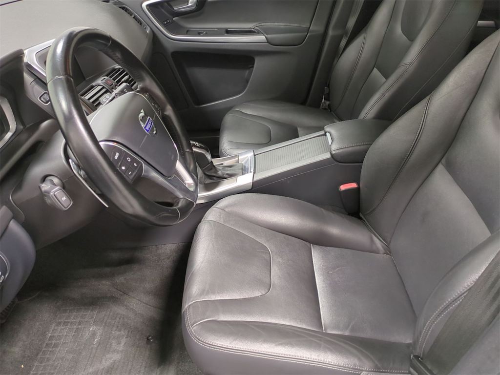 Thumbnail: 2015 Volvo XC60 - 11