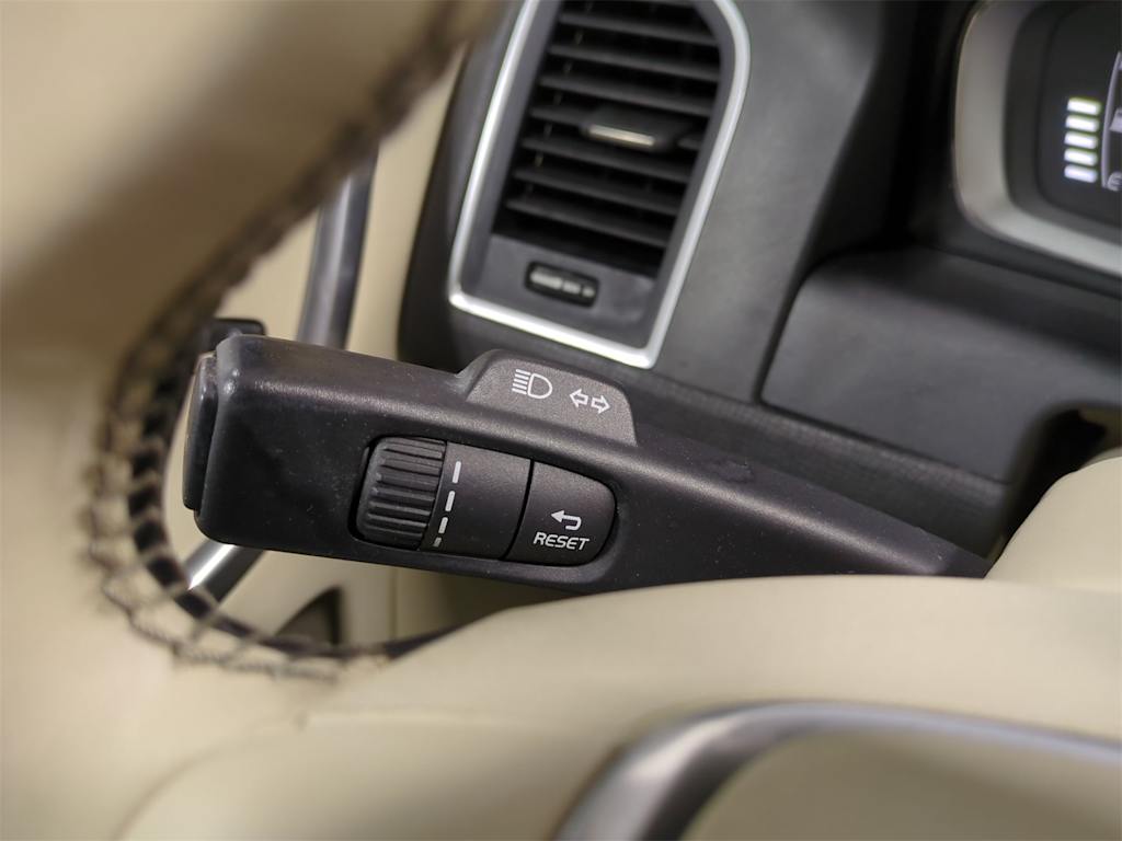 2016 Volvo XC60 T6 34