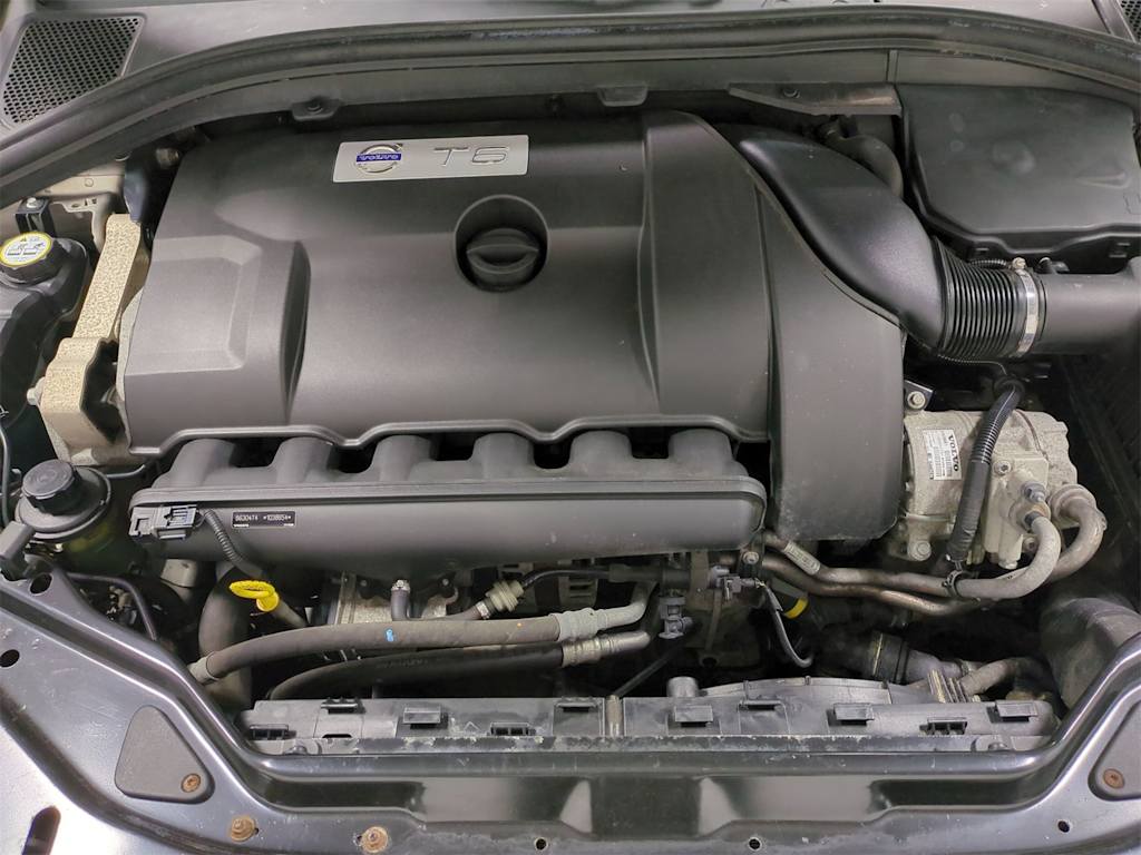 2016 Volvo XC60 T6 9