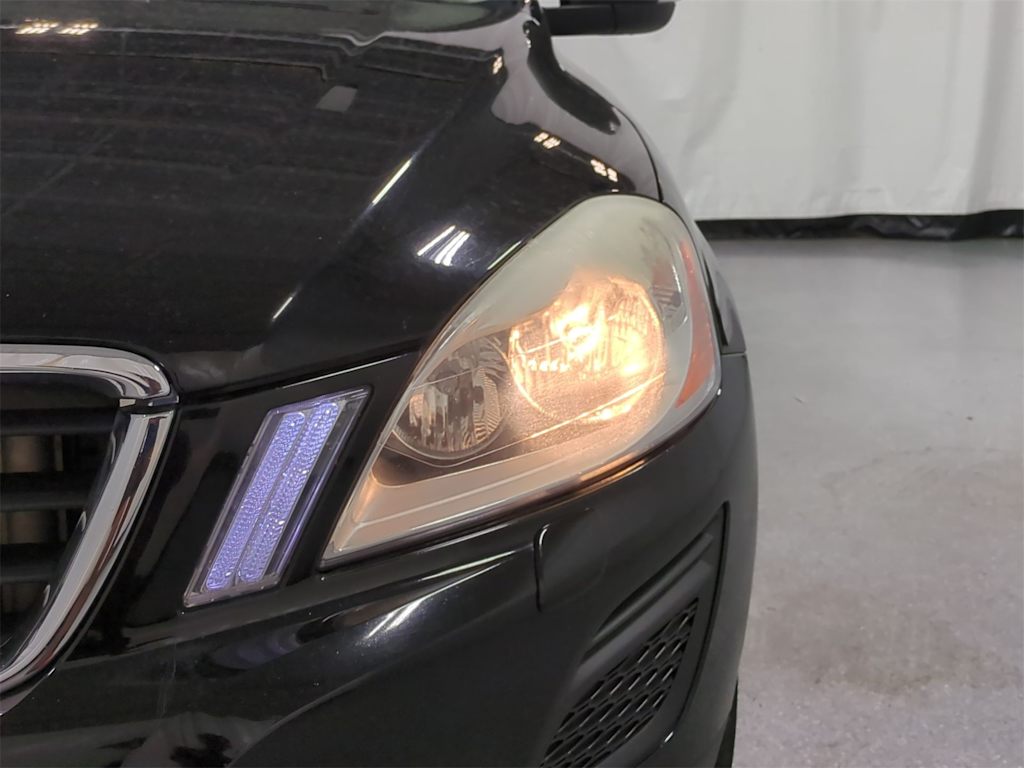 Thumbnail: 2011 Volvo XC60 - 25