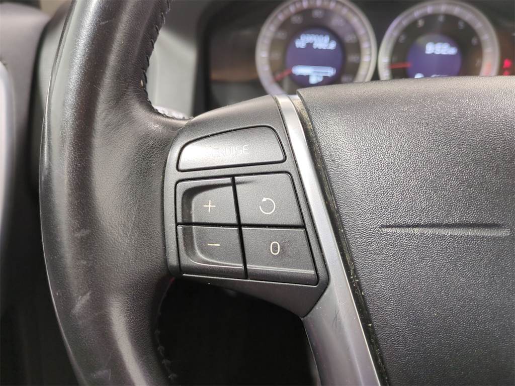 Thumbnail: 2011 Volvo XC60 - 32