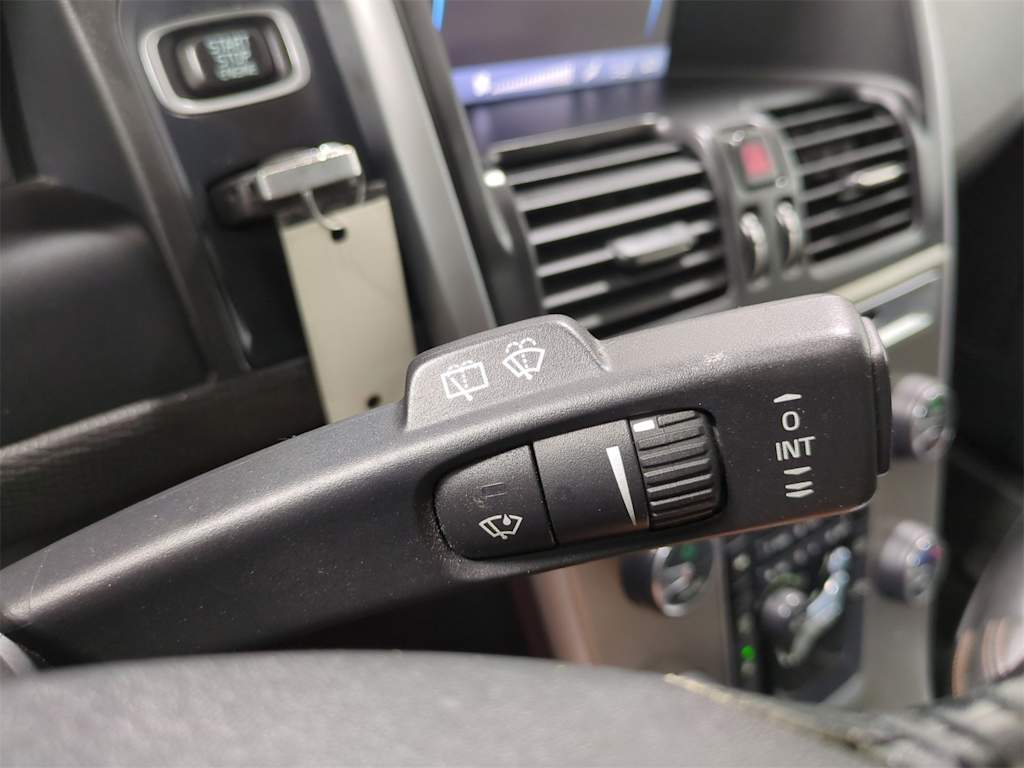 Thumbnail: 2011 Volvo XC60 - 34