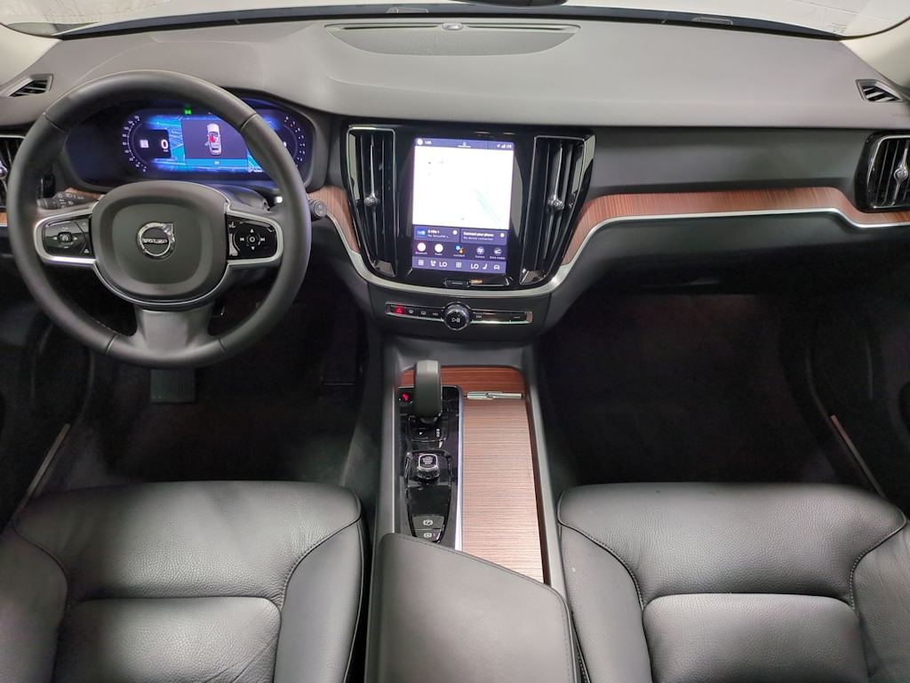 Thumbnail: 2025 Volvo V60 - 10
