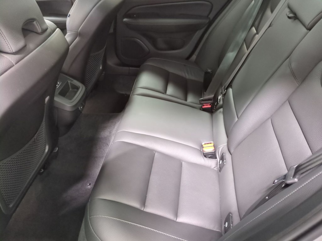 Thumbnail: 2025 Volvo V60 - 29