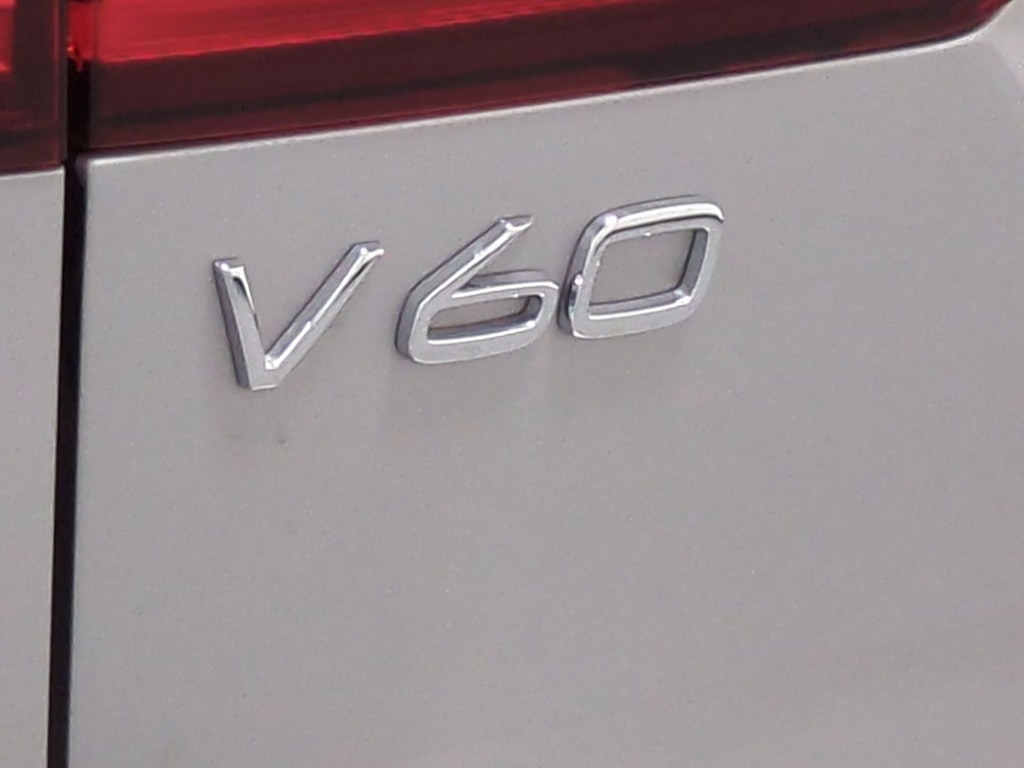 Thumbnail: 2025 Volvo V60 - 26