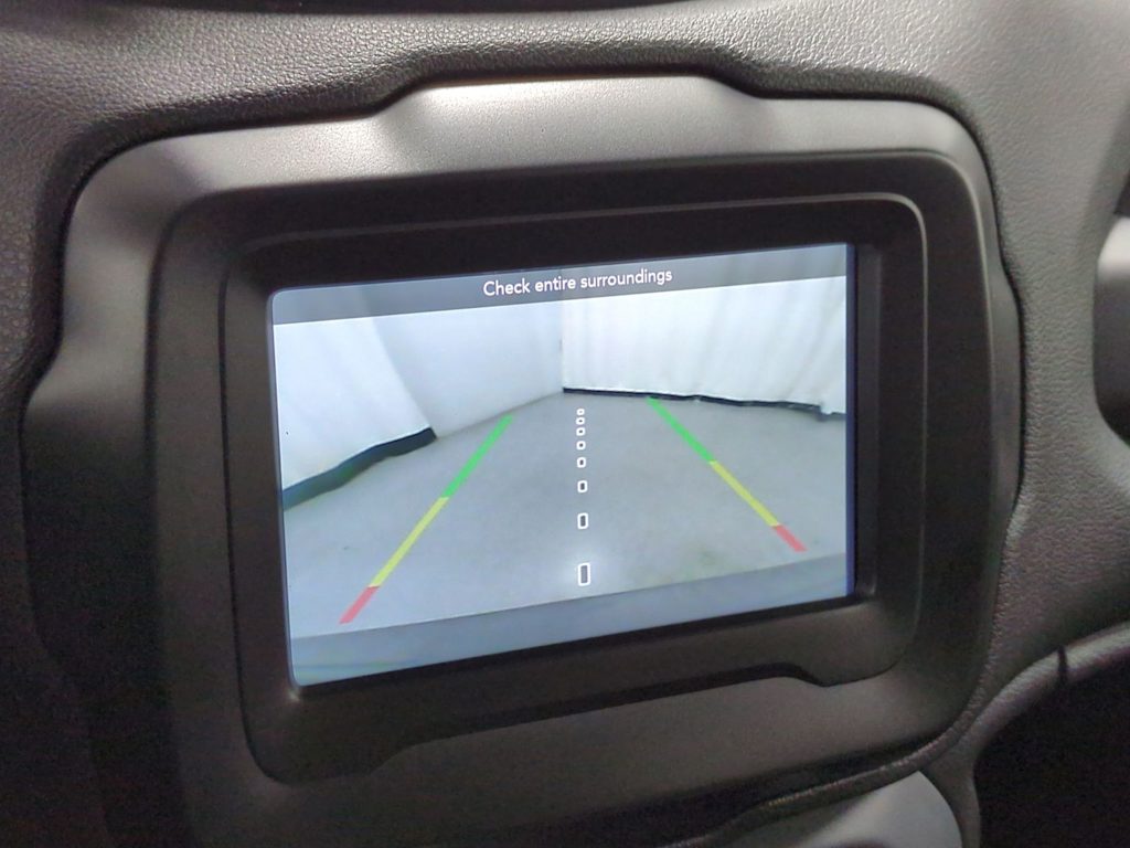 Thumbnail: 2019 Jeep Renegade - 32