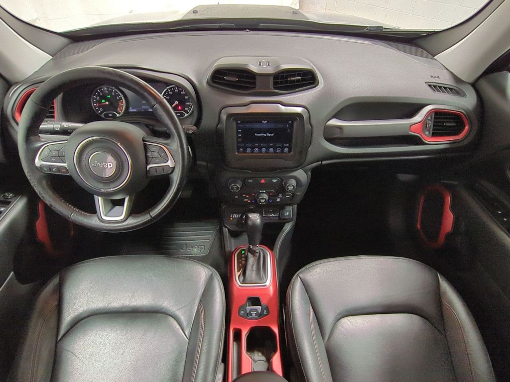 Thumbnail: 2019 Jeep Renegade - 9