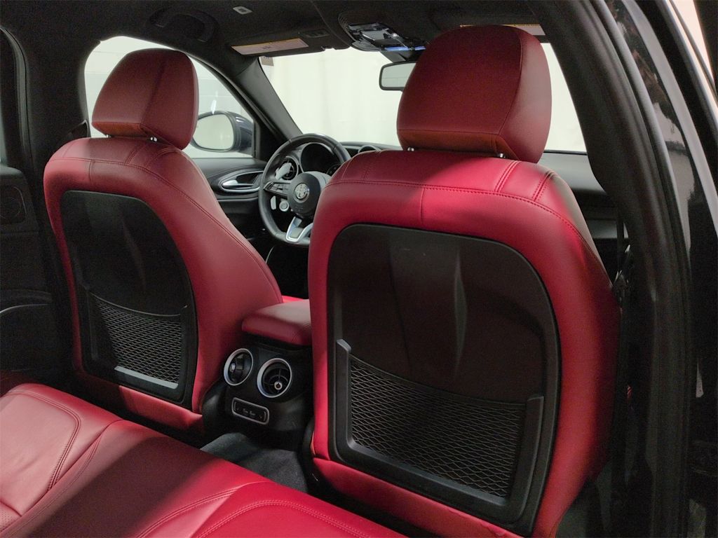 Thumbnail: 2023 Alfa Romeo Giulia - 11