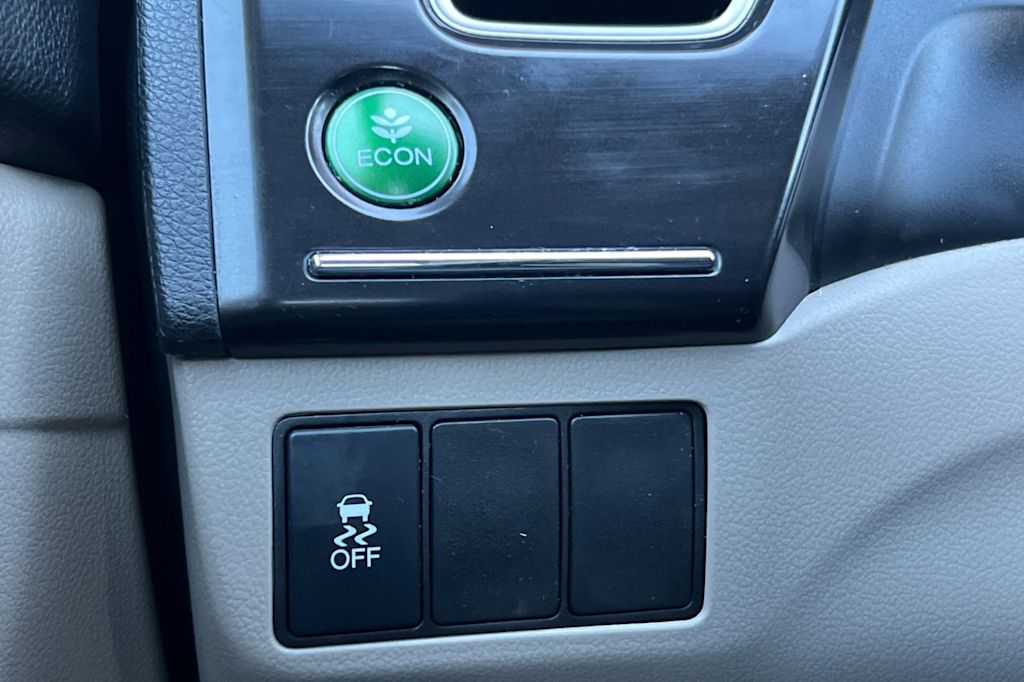 Thumbnail: 2013 Honda Civic - 30