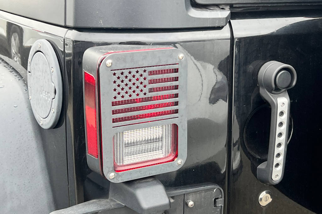 Thumbnail: 2015 Jeep Wrangler - 9