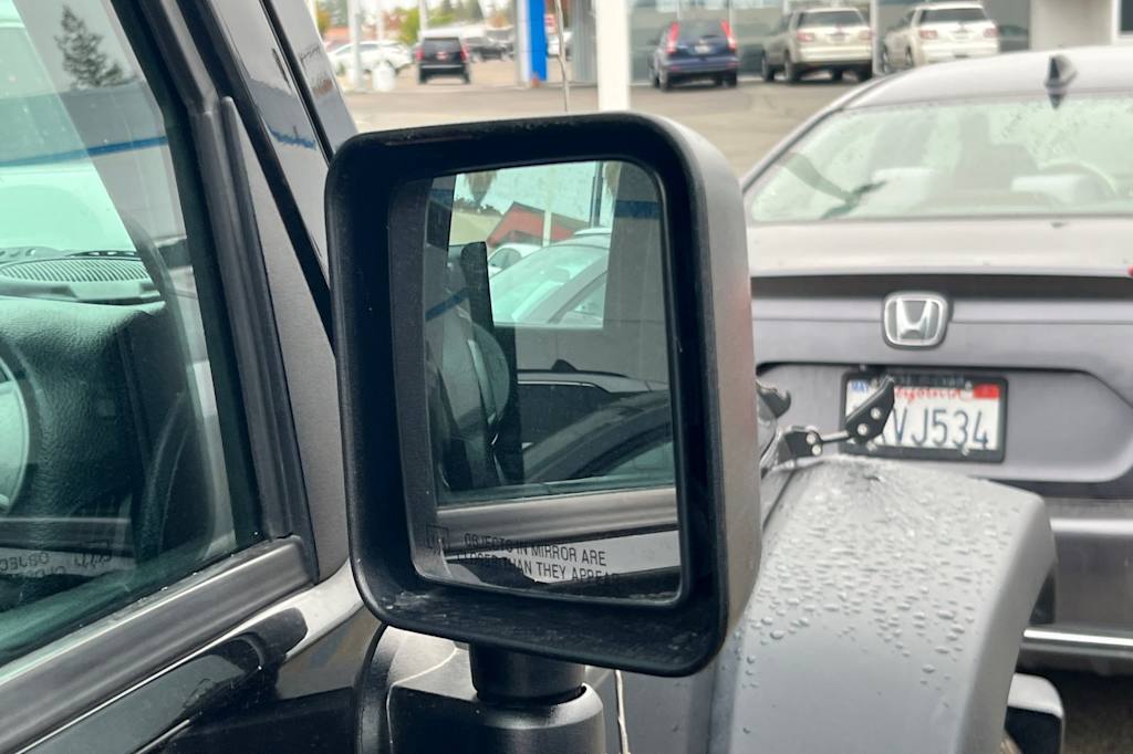 Thumbnail: 2015 Jeep Wrangler - 12