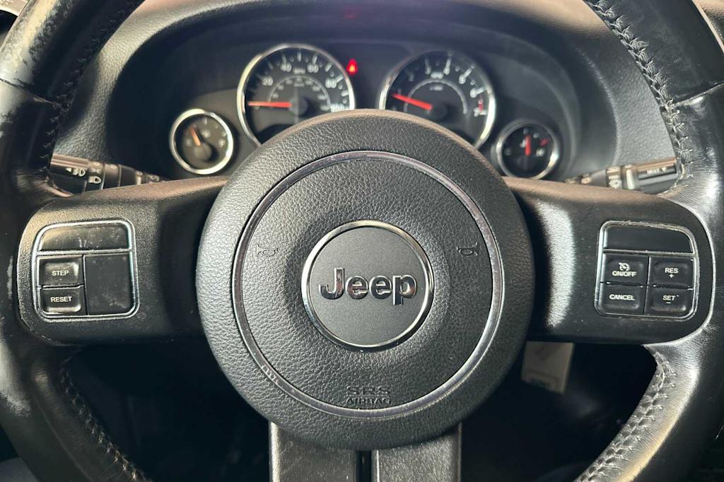 Thumbnail: 2017 Jeep Wrangler - 27