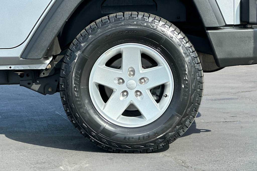 Thumbnail: 2017 Jeep Wrangler - 8