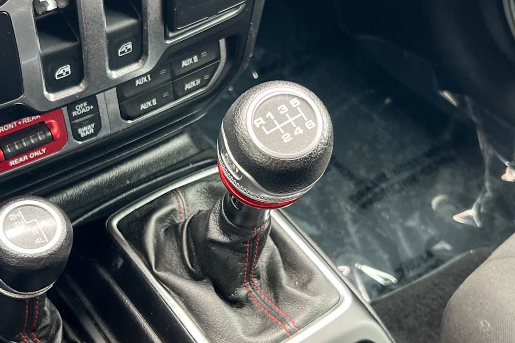 Thumbnail: 2021 Jeep Wrangler - 14