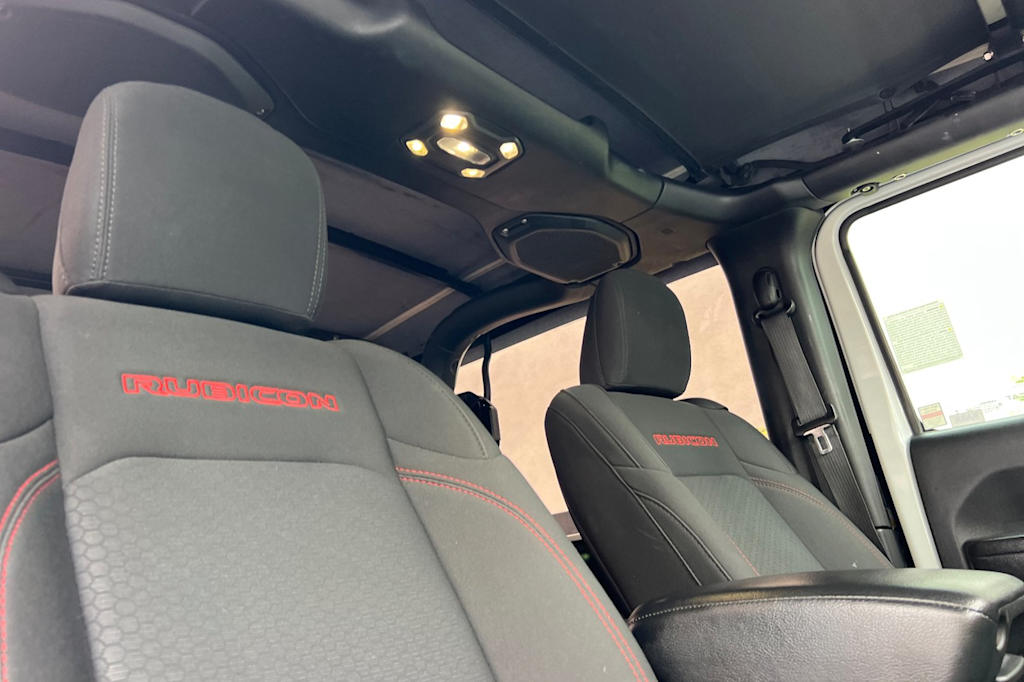 Thumbnail: 2021 Jeep Wrangler - 23
