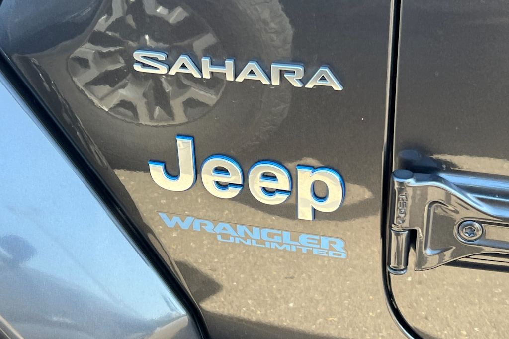 Thumbnail: 2021 Jeep Wrangler - 21