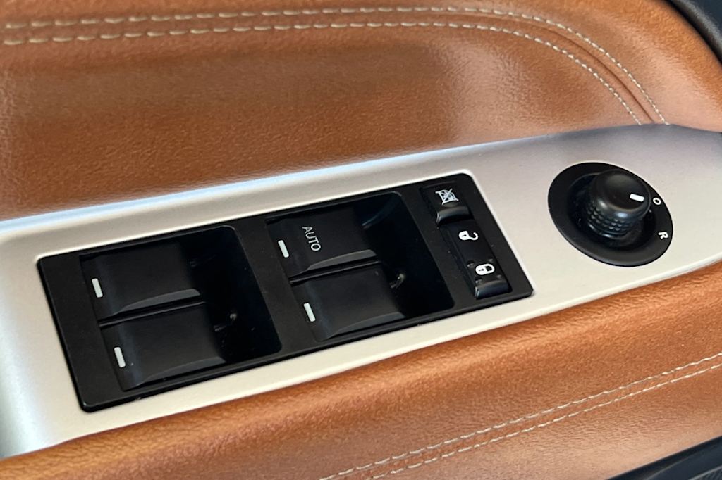 Thumbnail: 2016 Jeep Compass - 21